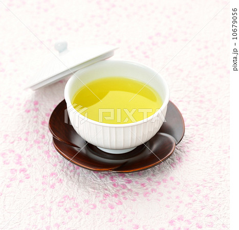 新茶（緑茶）のイメージ。 10679056