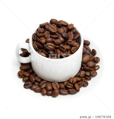 coffee beans in a cup isolated on white background coffee beans in a cup isolated on white background 10679168