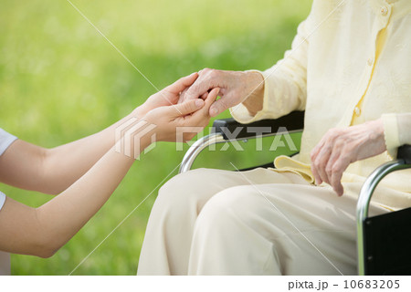 新緑介護イメージ 10683205