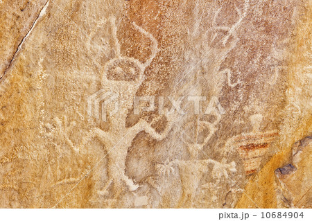 USA, Utah and Colorado, Dinosaur National Monument, Petroglyphs USA, Utah and Colorado, Dinosaur National Monument, Petroglyphs 10684904
