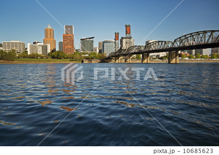 City skyline City skyline 10685623