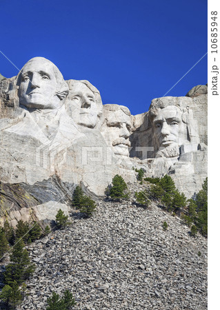 Mount Rushmore National Memorial Mount Rushmore National Memorial 10685948