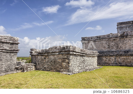 Mexico, Quintana Roo, Yucatan, Cancun, Old ruins 10686325