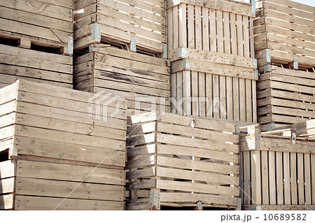 Crates stack 10689582