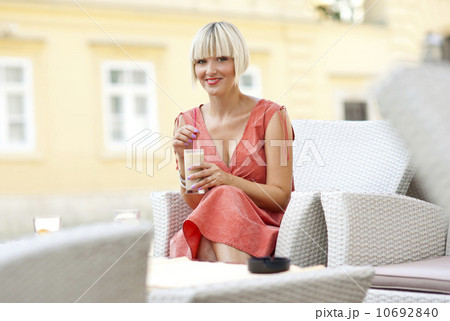 woman in cafe woman in cafe 10692840