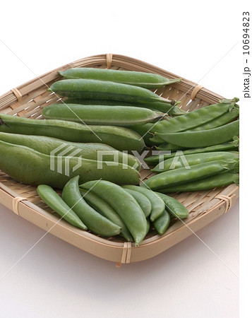 初夏の豆 10694823