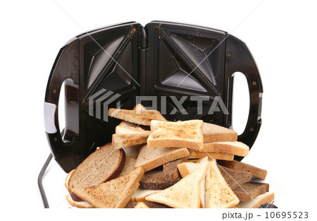 Composition with sandwich toaster 10695523