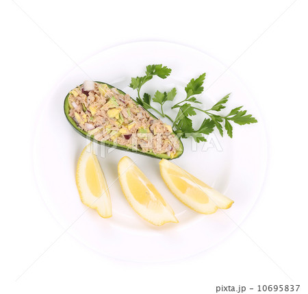 Avocado salad with tuna. 10695837