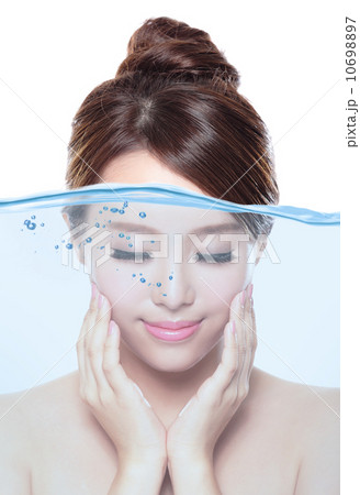 Woman skin care and moisturizer concept 10698897