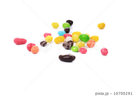 Peanuts dragee in colorful cover. 10700291