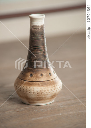 Traditional handcrafted vase 10704364