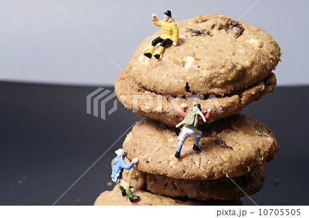 Miniature peoples Miniature peoples 10705505