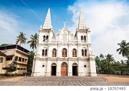 Santa Cruz Basilica 10707465