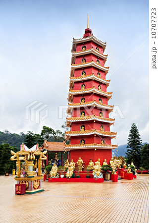 Ten Thousand Buddhas Monastery Ten Thousand Buddhas Monastery 10707723