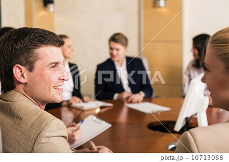 Group business people Group business people 10713068