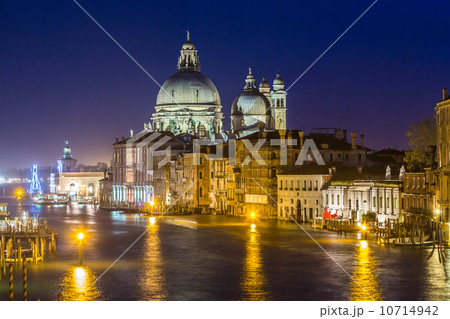 View of Basilica di Santa Maria della Salute,Venice, Italy 10714942