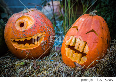 Halloween pumpkin 10715785