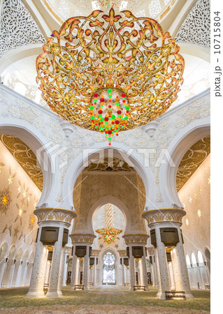 Abu Dhabi Sheikh Zayed Grand Mosque, beautiful interior Abu Dhabi Sheikh Zayed Grand Mosque, beautiful interior 10715804