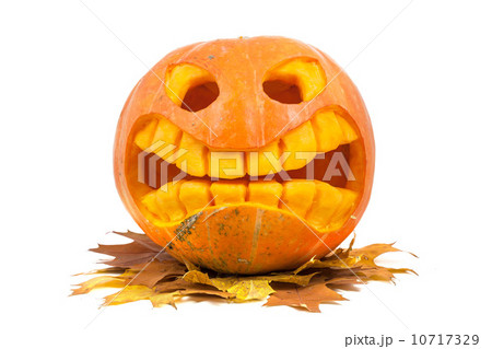 Halloween pumpkin 10717329