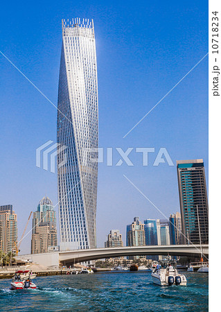 Dubai Marina cityscape, UAE Dubai Marina cityscape, UAE 10718234