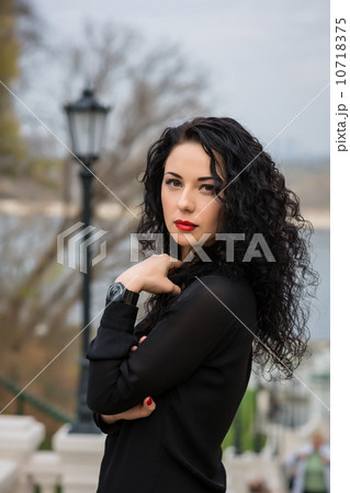 Portrait Of Young Smiling Beautiful Woman Portrait Of Young Smiling Beautiful Woman 10718375