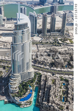 Address Hotel in the downtown Dubai area overlooks the famous da 10718749