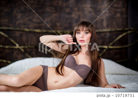 Glamour portrait - sexy beautiful woman in lingerie 10719731