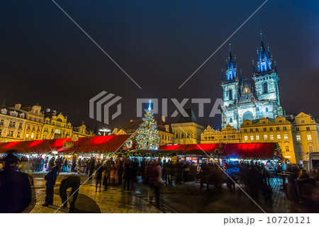 The Old Town Square at winter night in the center of Prague City The Old Town Square at winter night in the center of Prague City 10720121