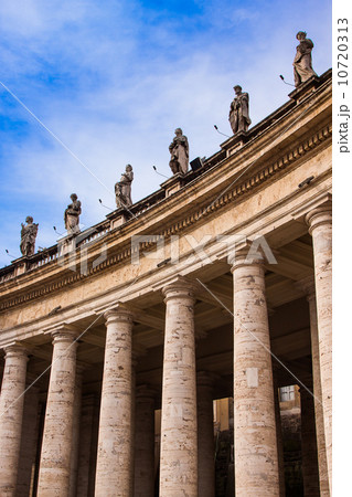 St. Peter's Basilica in Vatican City in Rome, Italy. 10720313