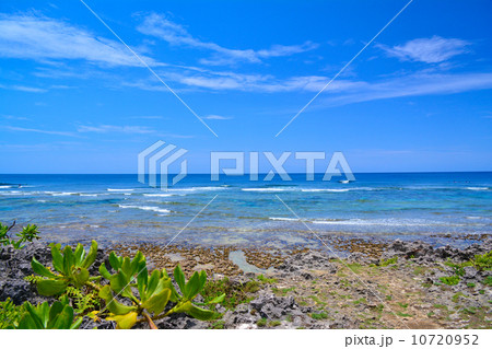 沖縄のビーチ 沖縄のビーチ 10720952