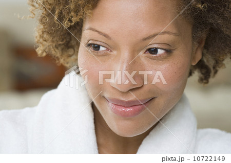 Portrait of attractive woman Portrait of attractive woman 10722149