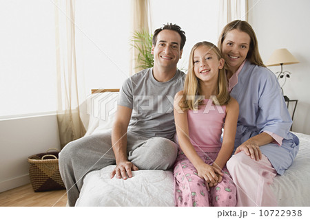 Portrait of family with daughter 10722938