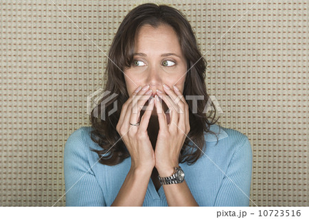 Portrait of surprised woman 10723516