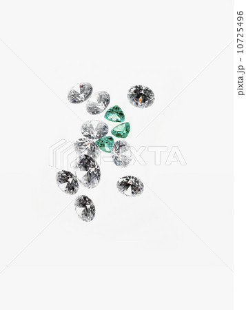 Diamonds and emeralds 10725496