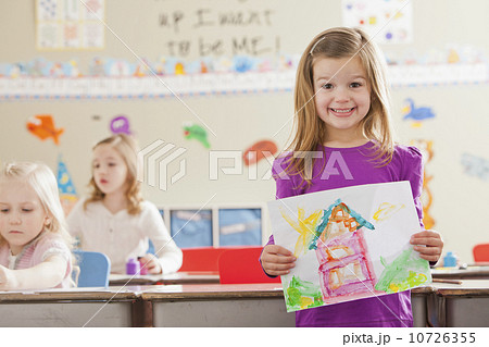 Children (4-5, 6-7) during art classes 10726355