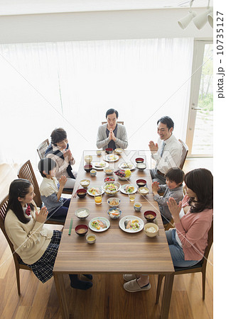 三世代ファミリー 10735127