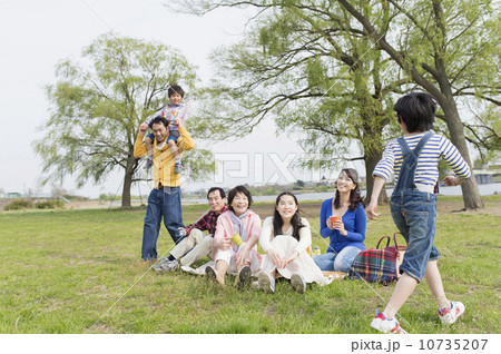 三世代ファミリー 10735207