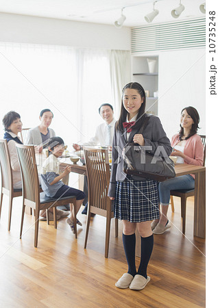 三世代ファミリー 10735248