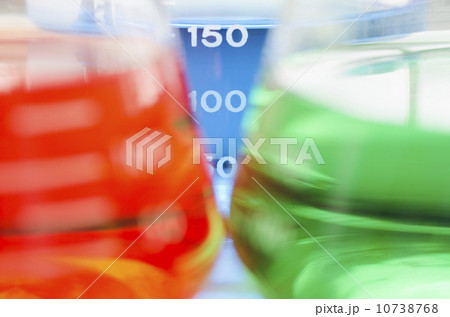 Studio shot of laboratory beakers 10738768