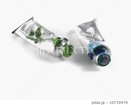 Tubes of paint 10739479