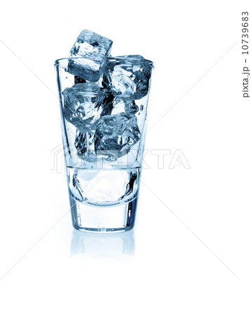 Ice cubes in glass 10739683
