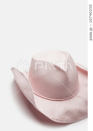 Pink straw hat 10740350