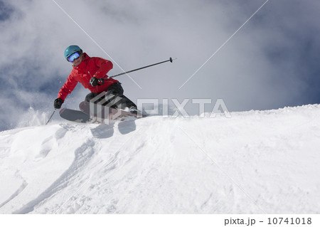 USA, Colorado, Telluride, Downhill skiing 10741018
