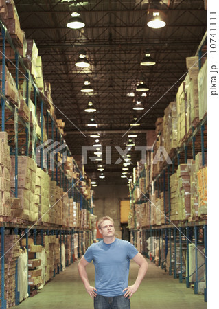 Man in warehouse 10741111