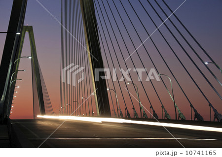 USA, South Carolina, Charleston, Arthur Ravenel Jr. Bridge 10741165