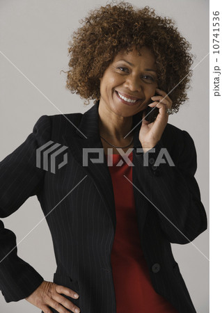 Portrait of mature businesswoman, studio shot 10741536