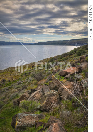 USA, Oregon, Gilliam County, Columbia River 10741976