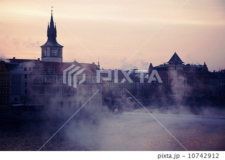 View over Vltava River towards Old Town at sunrise 10742912