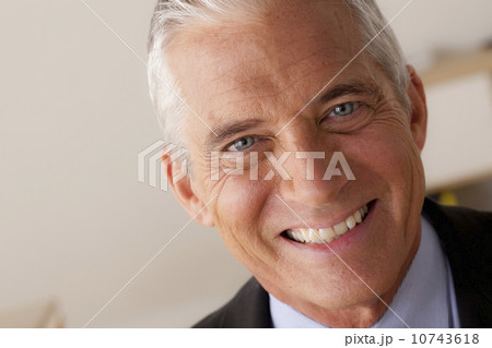 Studio portrait of senior businessman 10743618