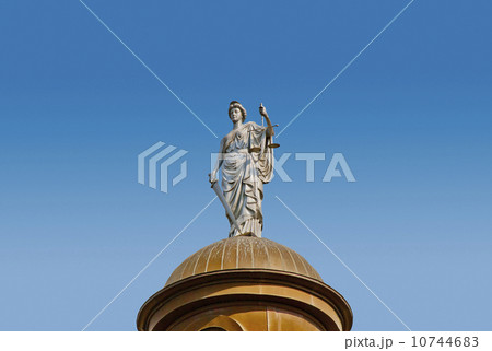 USA, Texas, San Marcos, Statue of Justice on top of copper dome of 1908 Hays County Courthouse USA, Texas, San Marcos, Statue of Justice on top of copper dome of 1908 Hays County Courthouse 10744683